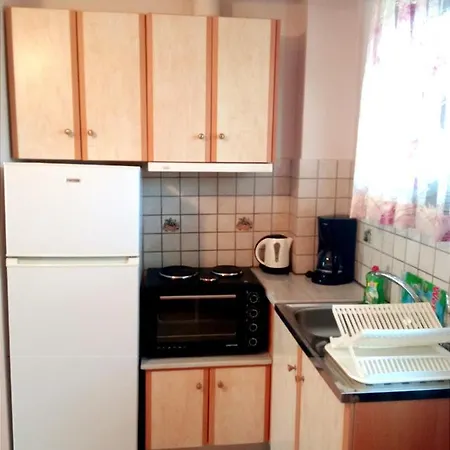 Danai * Tsoukaladhes