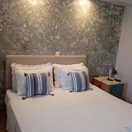 Danai * Tsoukaladhes