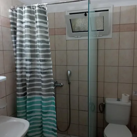 Danai * Tsoukaládhes